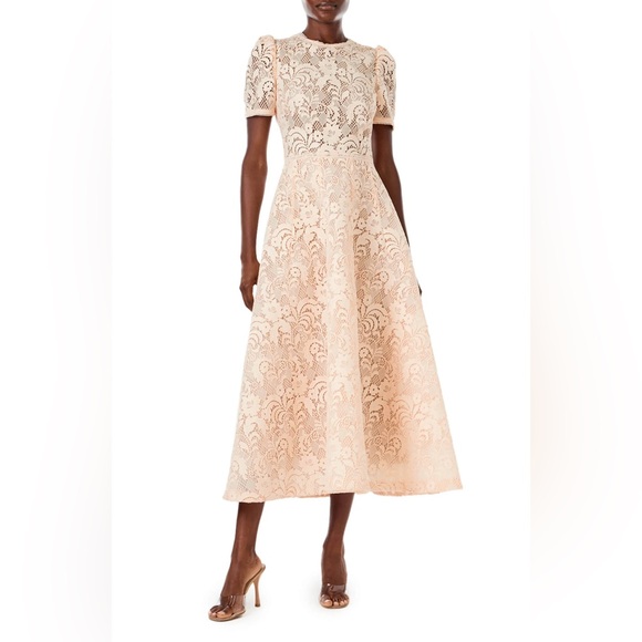 Monique Lhuillier Dresses & Skirts - Monique Lhullier Lace Fit + Flare Midi Dress